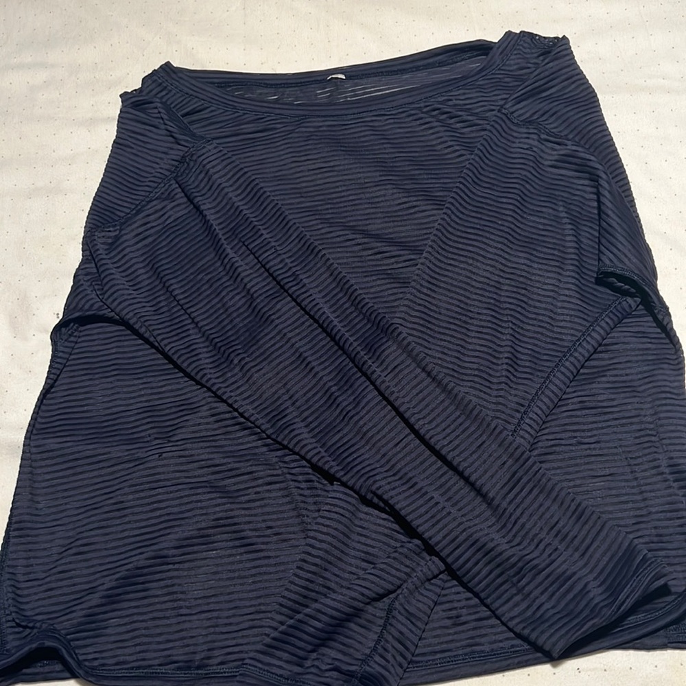 Lululemon Womens Navy blue  Pinstriped Long Sleeve Active Yog Size 6 - Picture 3 of 8